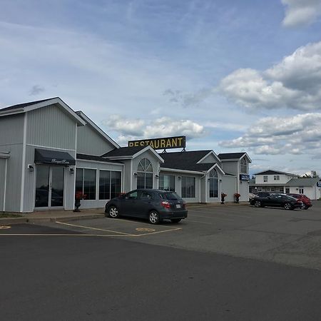 Fairway Inn Sussex Luaran gambar