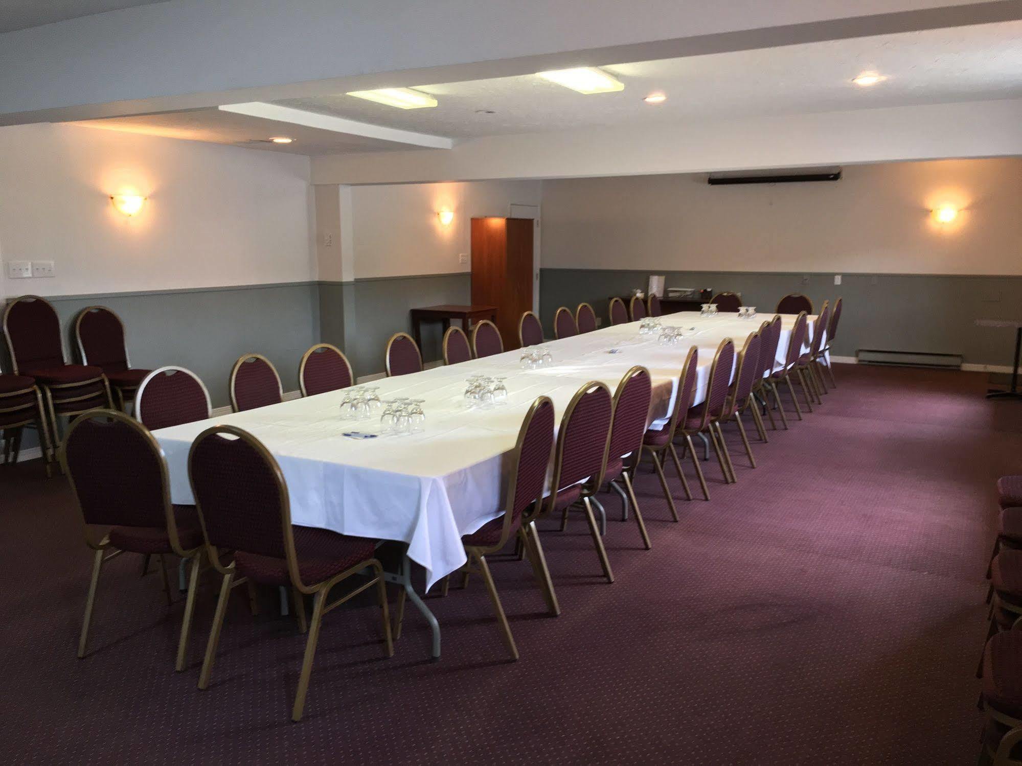 Fairway Inn Sussex Luaran gambar